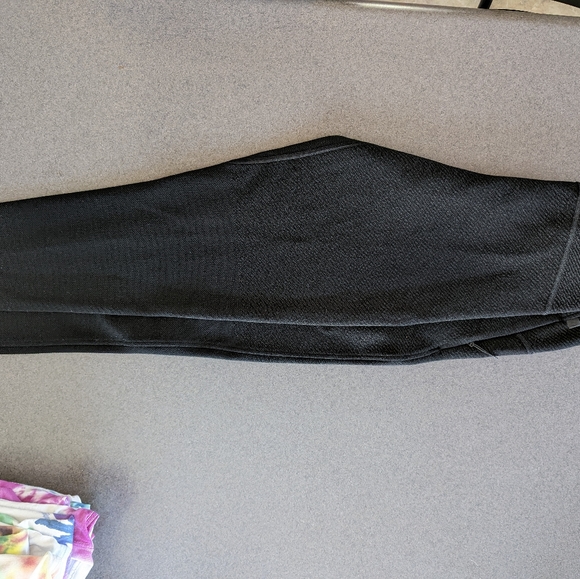 Lululemon, medium, black, engineered warmth pants - Picture 2 of 3